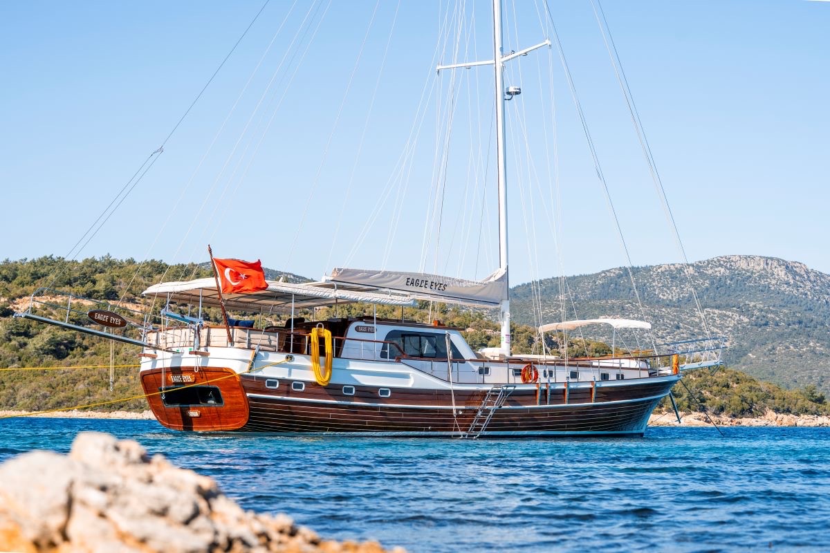 Yacht image